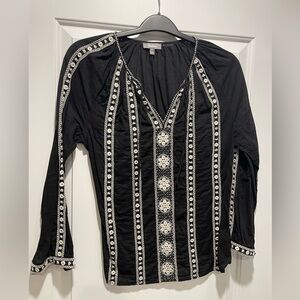 Neiman Marcus Embroidered Top Size M
